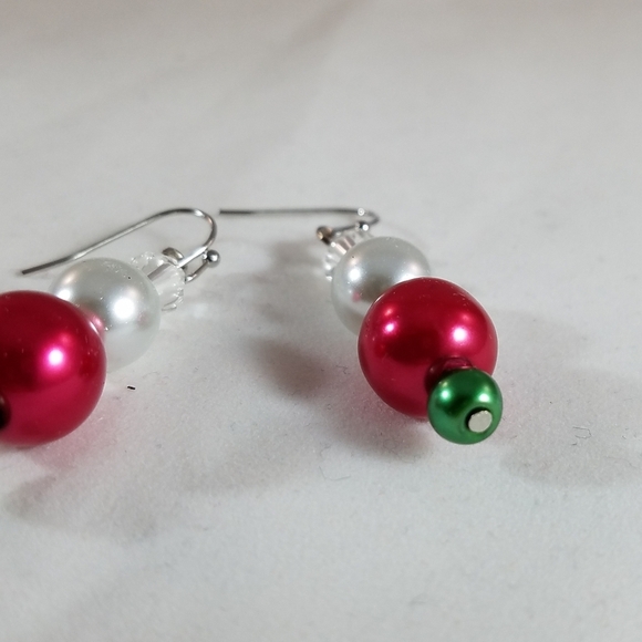 Hand Crafted Pearl Earrings Red, White, Green Pearls and Crystal Earrings - Picture 3 of 4